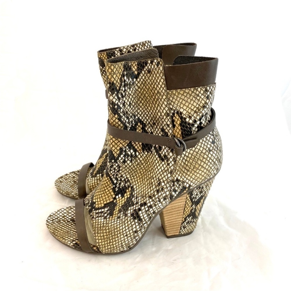 Tsubo Sevan Desert Snake Leather Open Toe Booties 9.5
